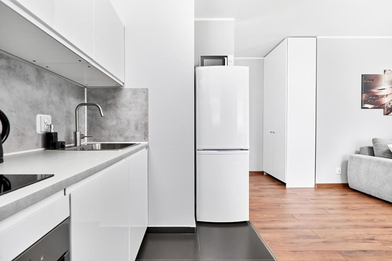 Apartment Wroclaw Sikorskiego With Free Garage By Renters Prestige Eksteriør billede