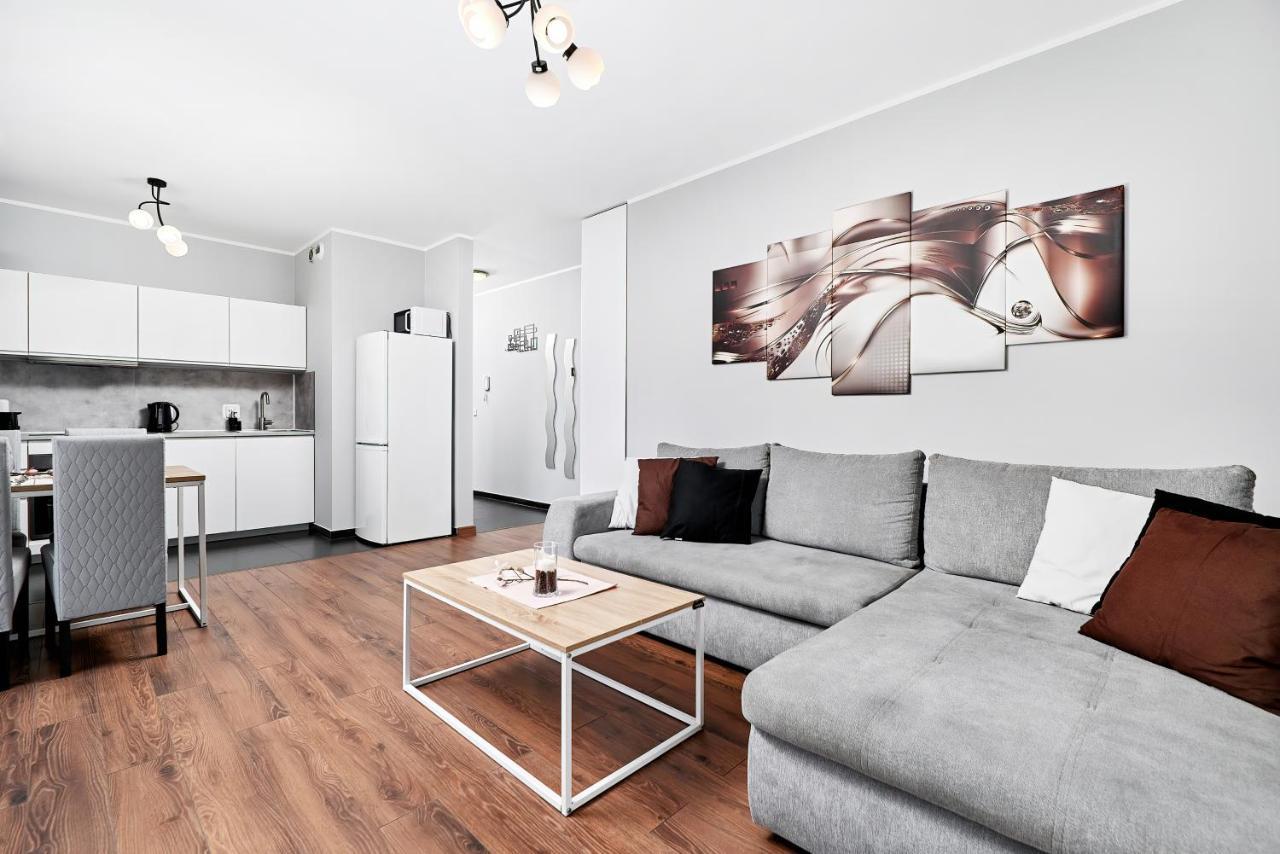 Apartment Wroclaw Sikorskiego With Free Garage By Renters Prestige Eksteriør billede