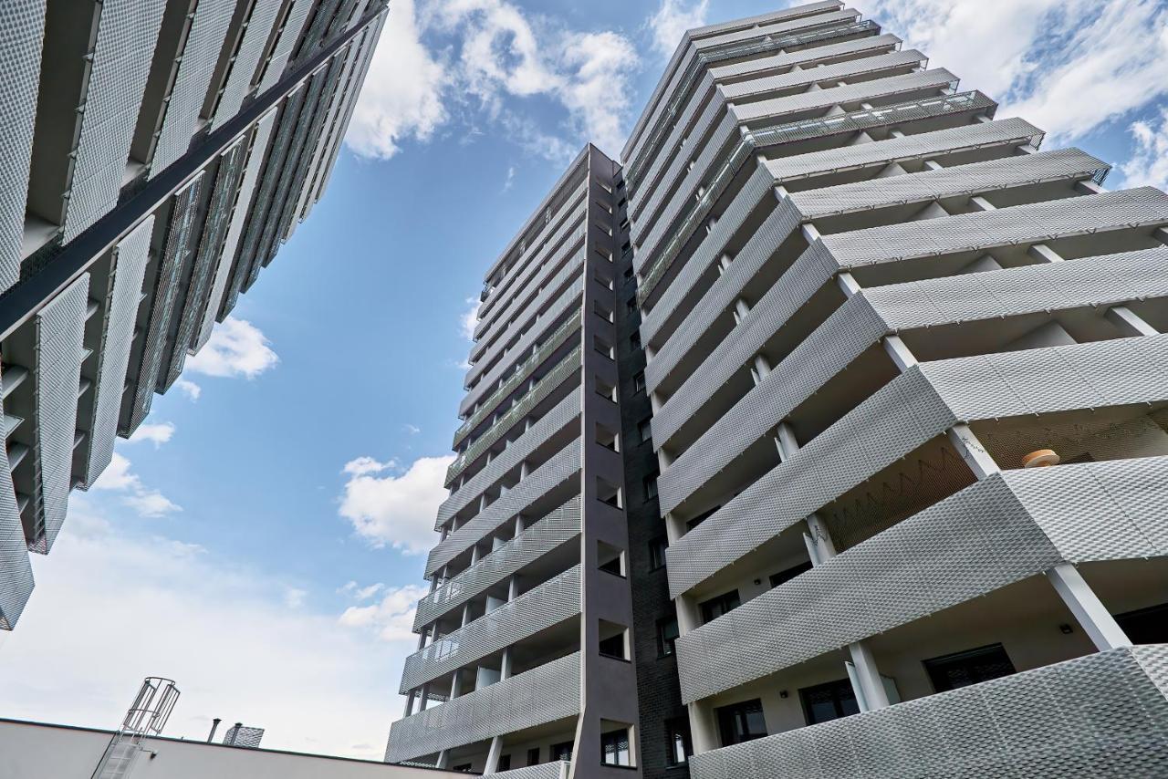 Apartment Wroclaw Sikorskiego With Free Garage By Renters Prestige Eksteriør billede